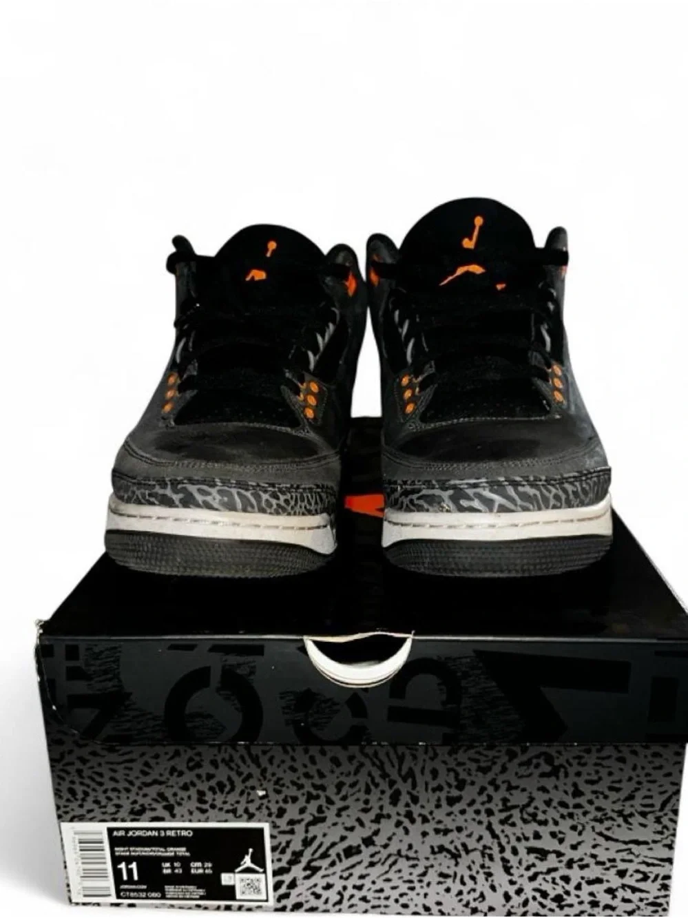 Jordan classic silhouette